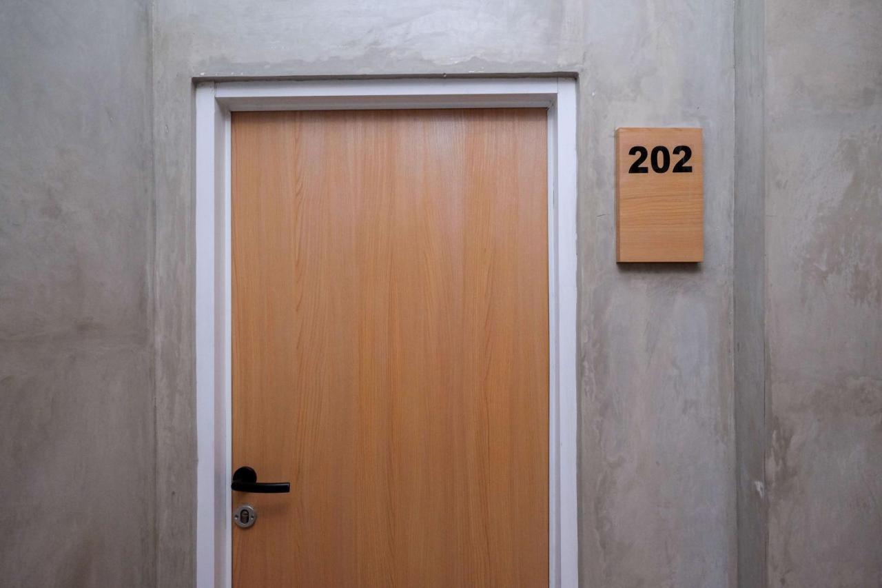 Urbanview Hotel Syariah Artamara Tegal By Reddoorz Extérieur photo