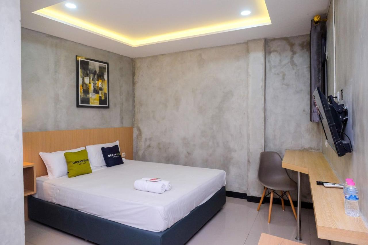 Urbanview Hotel Syariah Artamara Tegal By Reddoorz Extérieur photo